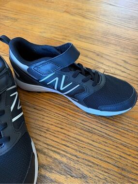 New Balance 650 Kids Athletic Shoes